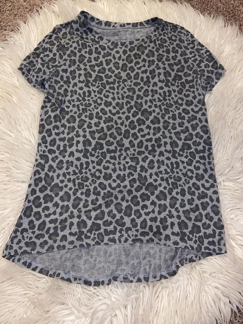 Zoe + Liv Gray Leopard Short Sleeve Tee